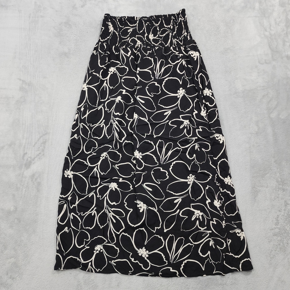 Classic Concepts Skirt Womens PM PETITE Black Floral A-Line Smocked Waist Midi